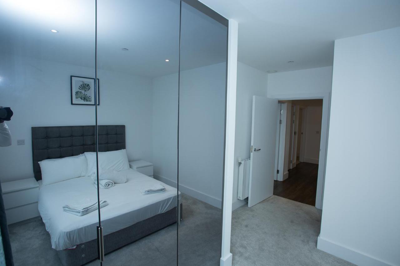 High View Two Bedroom Apartment In Woolwich Лондон Экстерьер фото