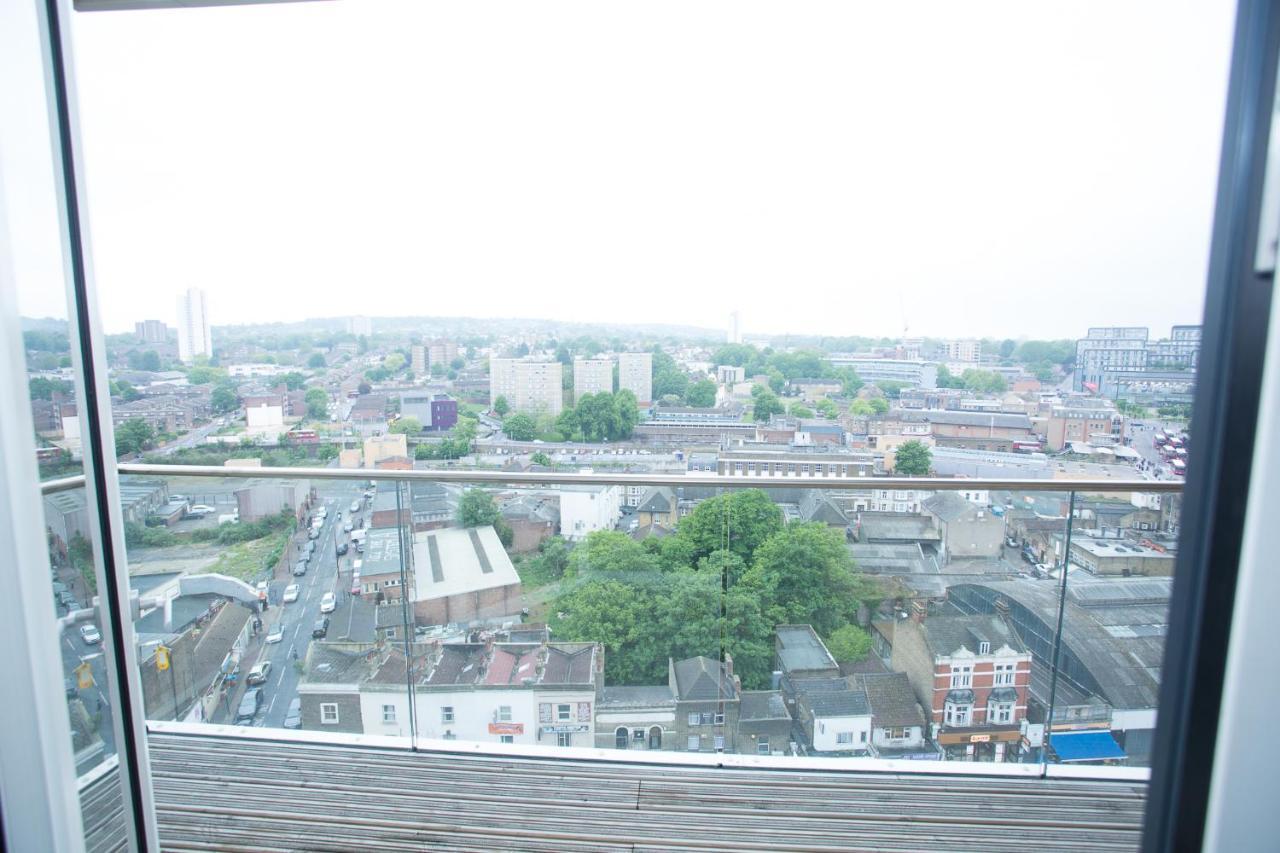High View Two Bedroom Apartment In Woolwich Лондон Экстерьер фото